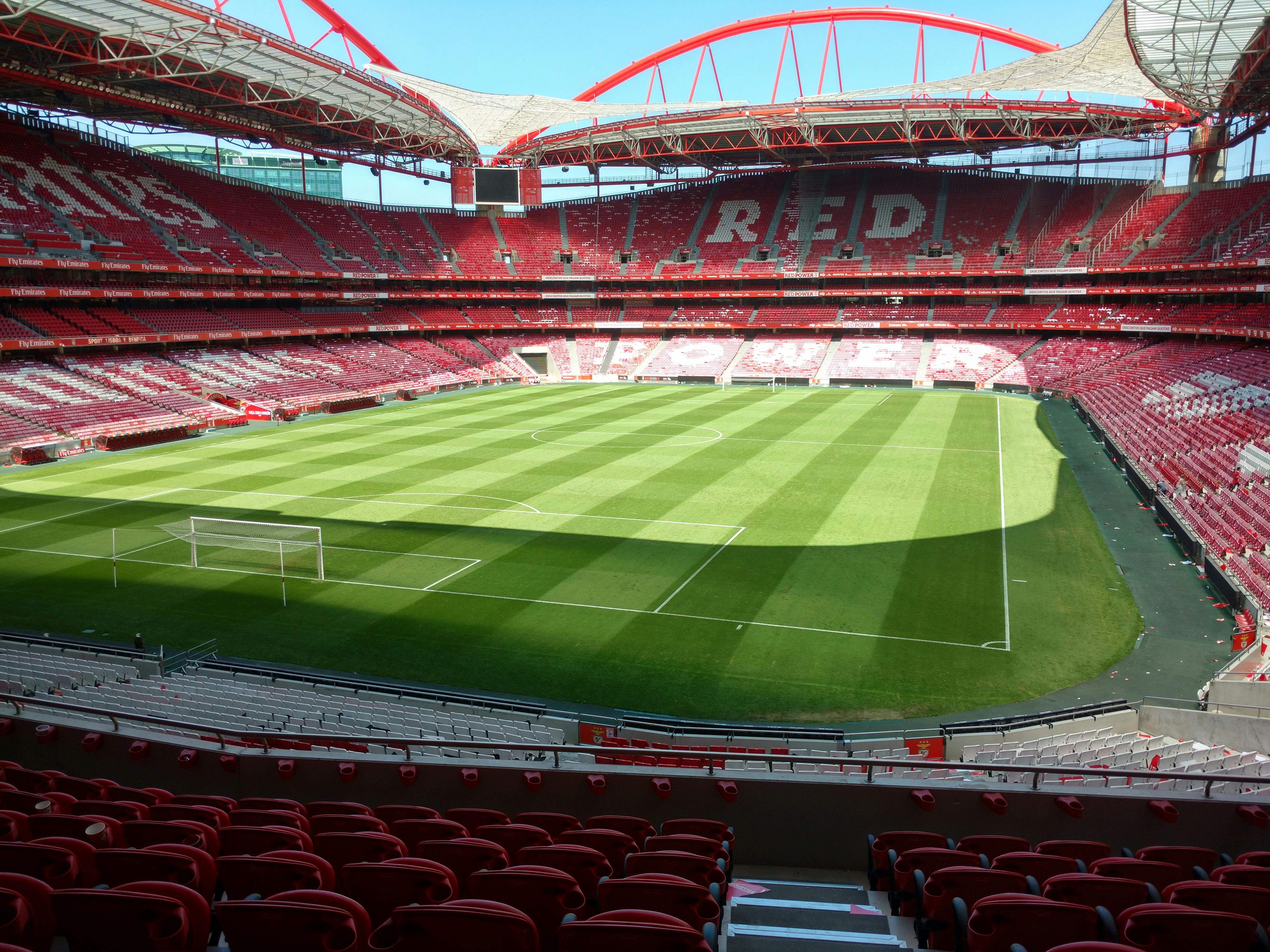 Fondo campo de fútbol universitario